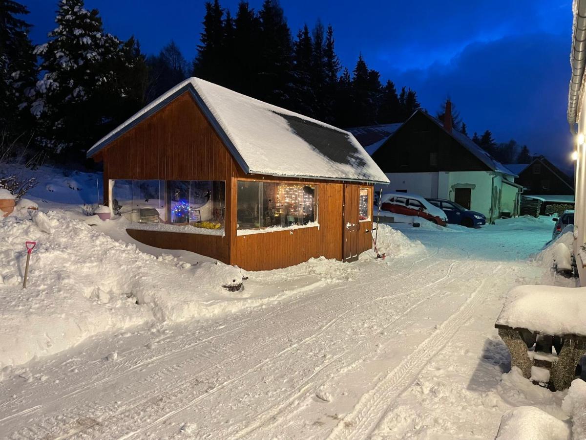 Отель Wolf House Klinovec Лоучна-под-Клиновцем Экстерьер фото