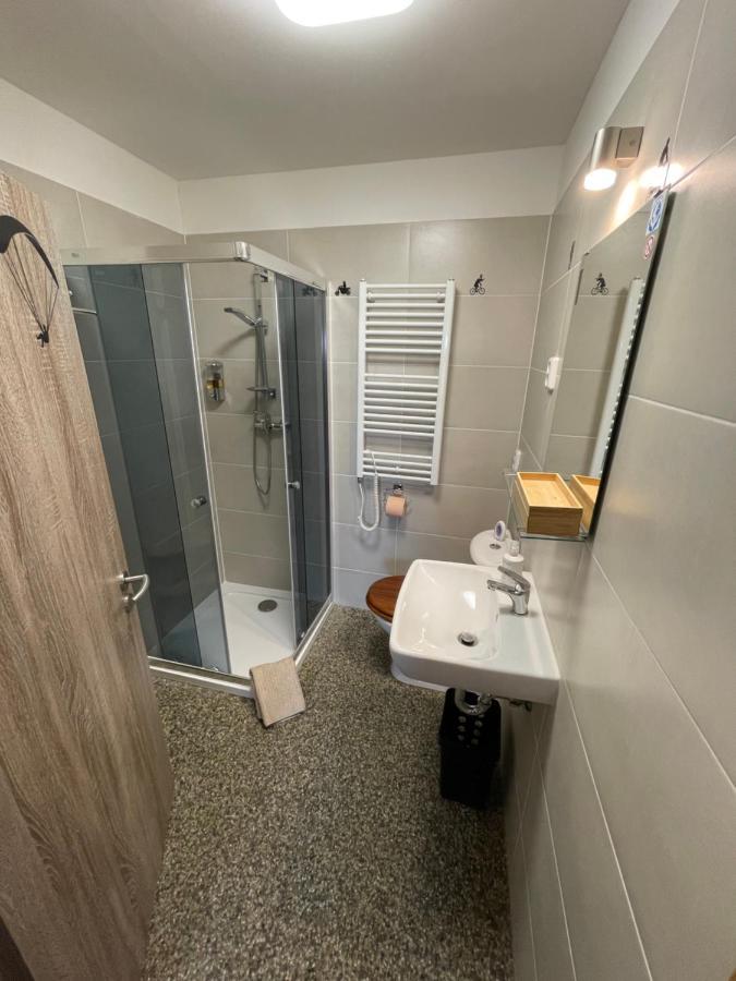 Отель Wolf House Klinovec Лоучна-под-Клиновцем Экстерьер фото
