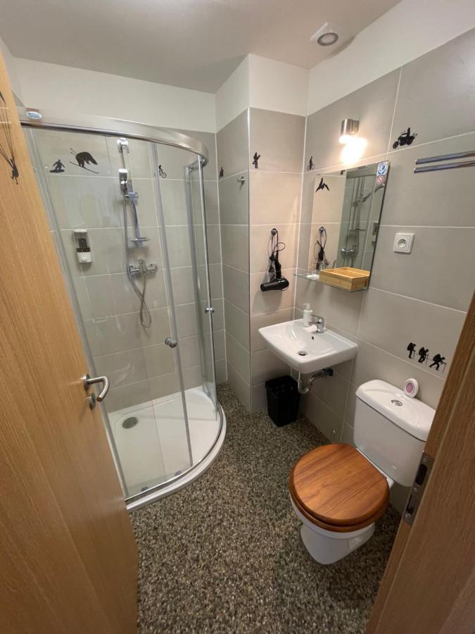 Отель Wolf House Klinovec Лоучна-под-Клиновцем Экстерьер фото