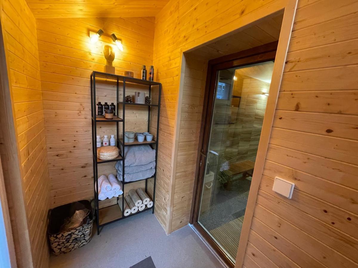 Отель Wolf House Klinovec Лоучна-под-Клиновцем Экстерьер фото